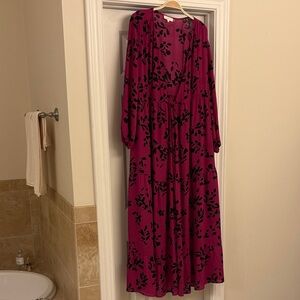 Elegant Magenta Floral Maxi Dress